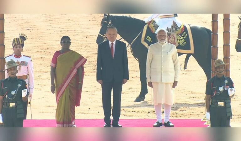 Vietnam's Prez To Lam accorded ceremonial welcome at Rashtrapati Bhavan