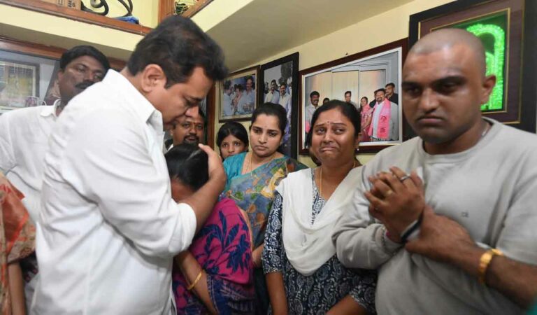 KTR consoles deceased RTC driver’s family, slams Congress govt over unfulfilled promises