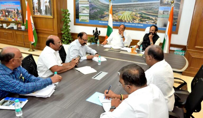 Uttam pushes for speedy completion of Dindi Lift Irrigation Scheme