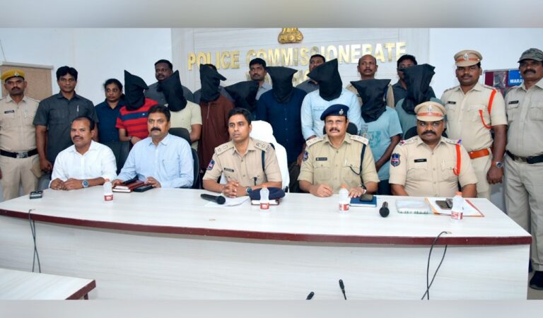 Eight arrested in Hanamkonda for counterfeit currency and fake exchange fraud racket