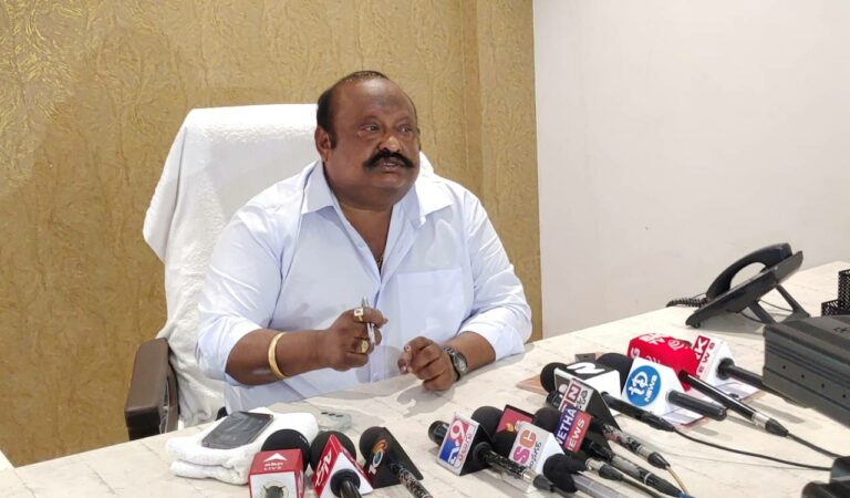 BRS leaders fume at BJP, Congress over abusive politics