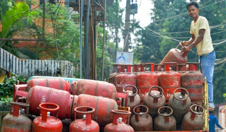 Hotels and eateries across Kerala will shut for 24 hours on May 6 as Kerala Hotel and Restaurant Association leads protests against LPG price hikes, suspending food delivery and organising statewide demonstrations demanding a rollback