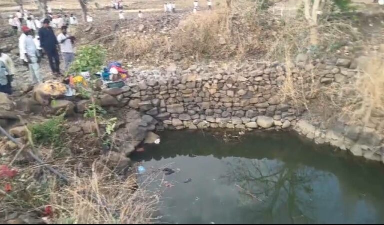Woman, her two daughters drown in open well in Sangareddy