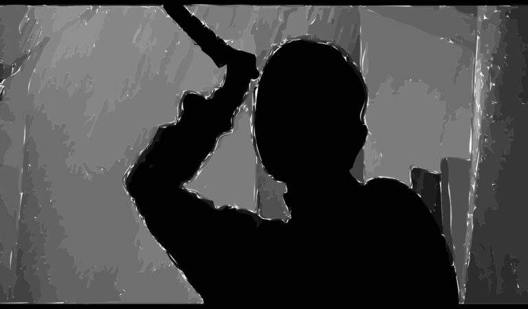 Man kills wife at auto stand in Suryapet